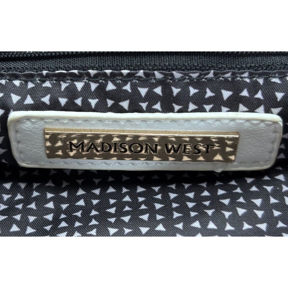 Madison West White Clutch Bag With Wristlet Strap & Laser Cut Design - Picture 3 of 7